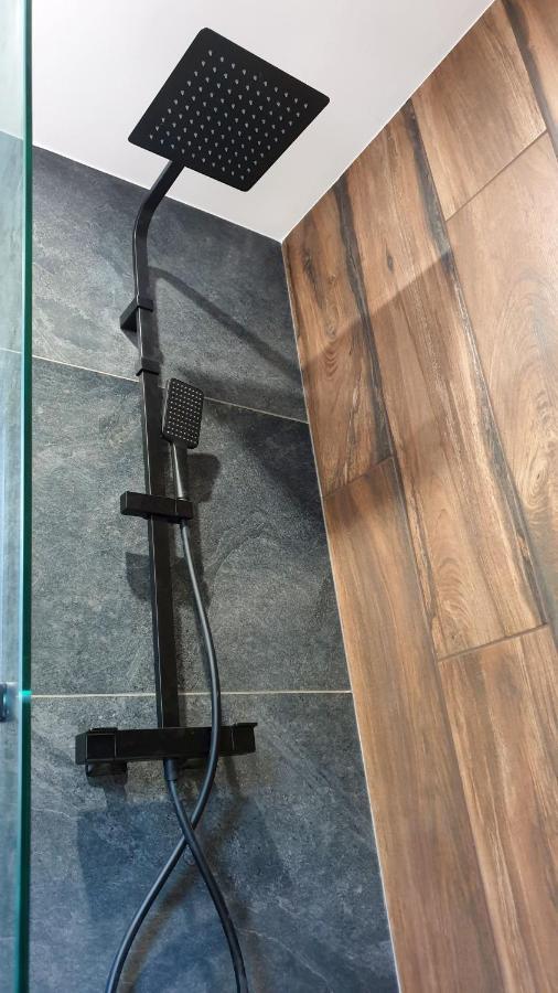 Gary Suite - Studio Cosy, Spa Et Jardin Privatif A 4 Min De Cambrai Awoingt Exterior foto
