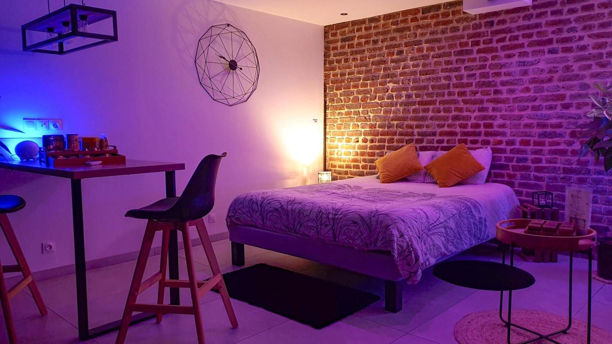 Gary Suite - Studio Cosy, Spa Et Jardin Privatif A 4 Min De Cambrai Awoingt Exterior foto